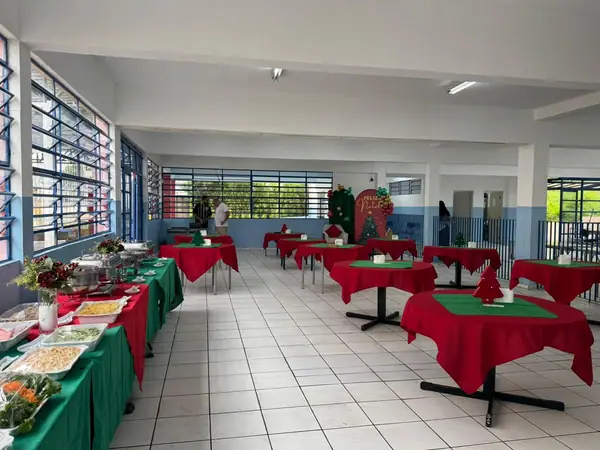 Salão de Natal visto a partir do buffet